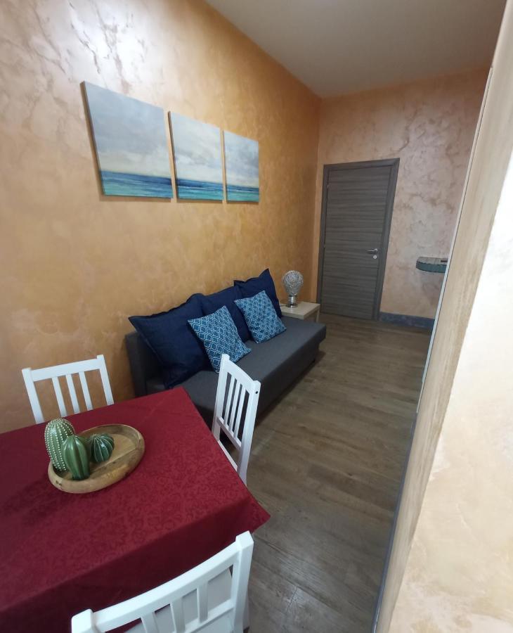 C&E Suites Roma Лидо-ди-Остия Экстерьер фото